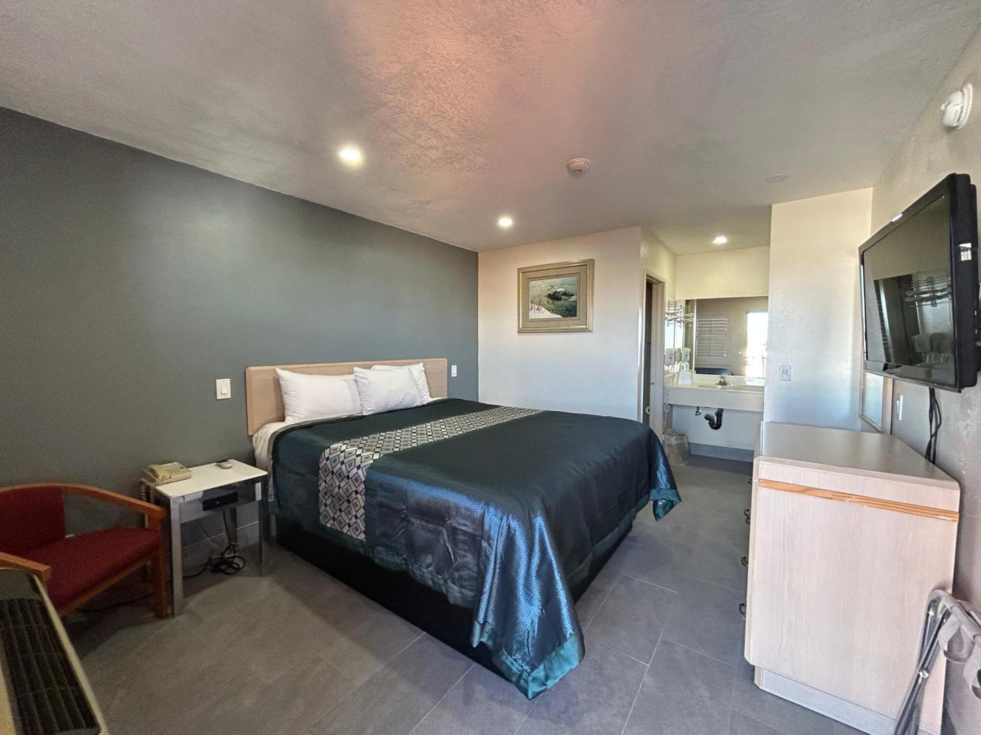 California Inn Hotel And Suites Adelanto Us 395 Extérieur photo